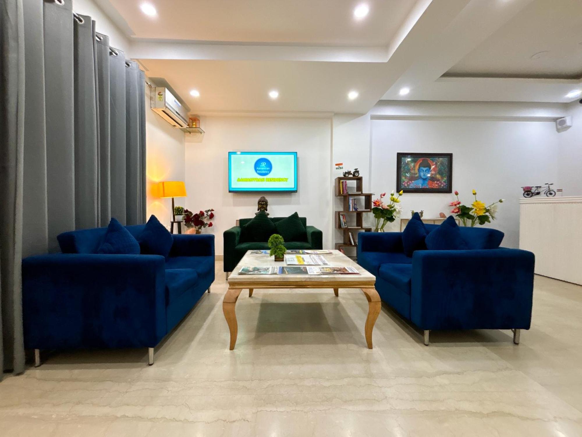 Aamantran Residency Hotel, Sohna Road, Sector 49, Gurugram Гургаон Экстерьер фото