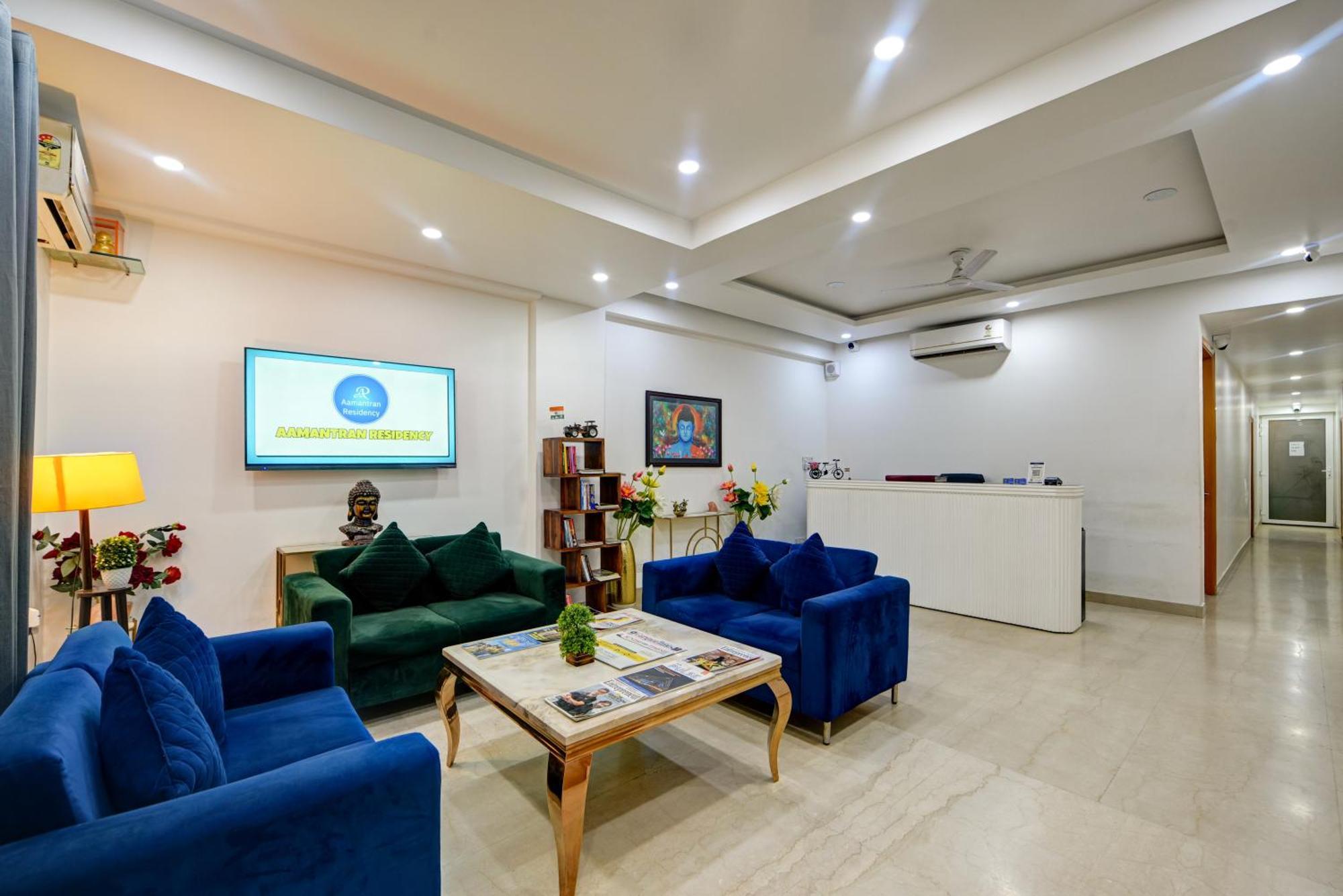 Aamantran Residency Hotel, Sohna Road, Sector 49, Gurugram Гургаон Экстерьер фото