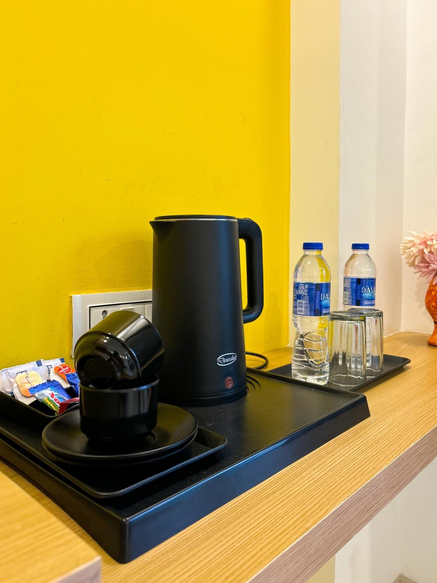 Aamantran Residency Hotel, Sohna Road, Sector 49, Gurugram Гургаон Экстерьер фото