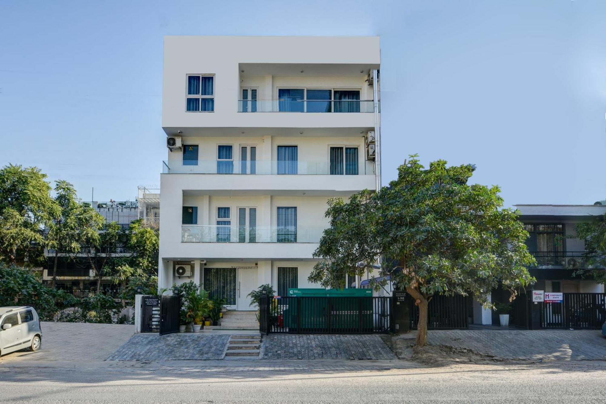 Aamantran Residency Hotel, Sohna Road, Sector 49, Gurugram Гургаон Экстерьер фото